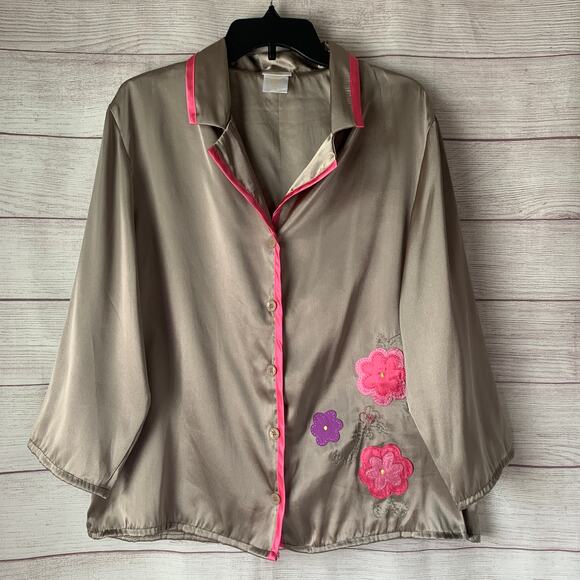 Vintage Secret Treasures Sleepwear Pajama Set Button Up Top and Pants Size Large - Picture 3 of 15